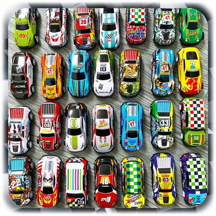 ZESTAW52SZTSAMOCHODZIKIRESORAKIAUTKANAPĘDEMMETALOWE+WALIZKA+PLANSZAMarkaPozostałe