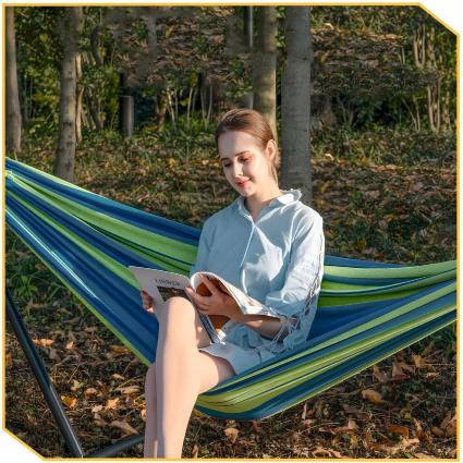 HAMAKOGRODOWYZESTELAŻEMDWUOSOBOWYSTOJAKDOHAMAKASTALOWY+POKROWIECMaksymalneobciążenie200kg