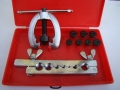 ZESTAW DO ZACISKANIA PRZEWODÓW HAMULCOWYCH